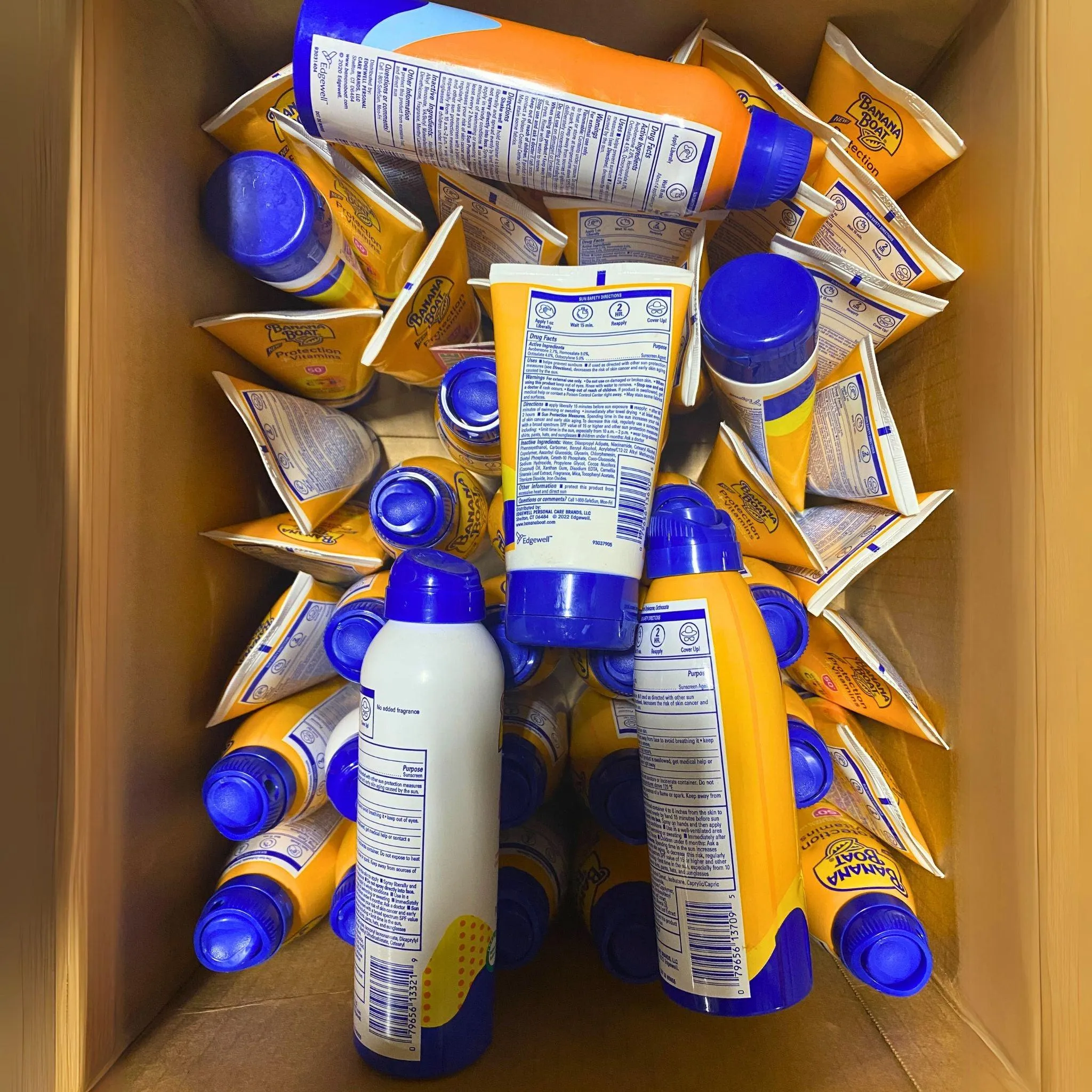 Banana Boat Assorted Sunscreen SPF 50 Spray & Lotion (50 Pcs Lot)