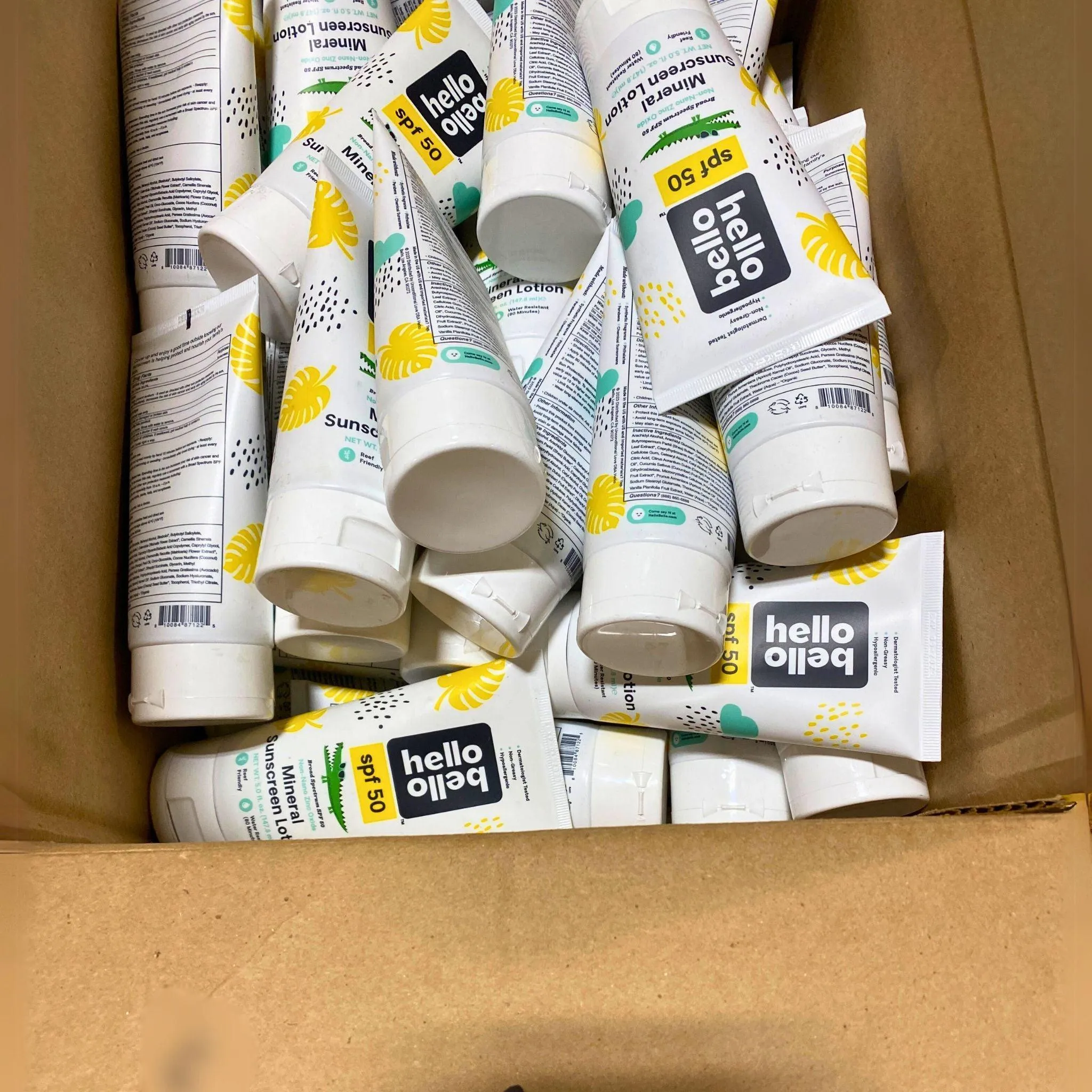 Hello Bello SPF 50 Broad Spectrum SPF 50 Non-Nano Zinc Oxide Mineral Sunscreen Lotion 5.0 fl Oz (50 Pcs Lot)